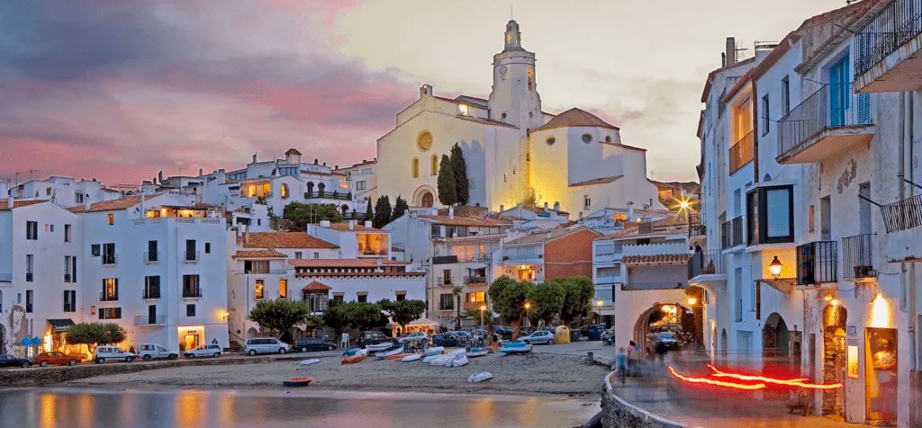 viaja en coche de alquiler por cadaqués