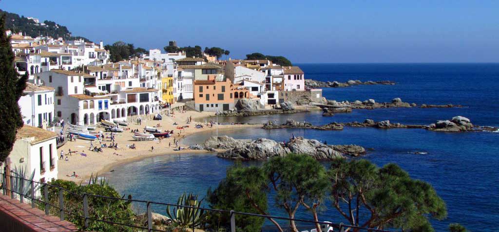 Calella de Palafrugell en coche de alquiler